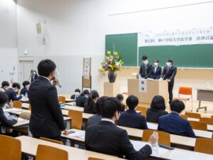 昨年の法律討論会