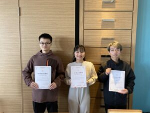③英語スピーチ大会参加者で記念撮影